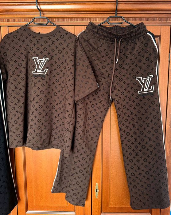 Compleu pentru femei