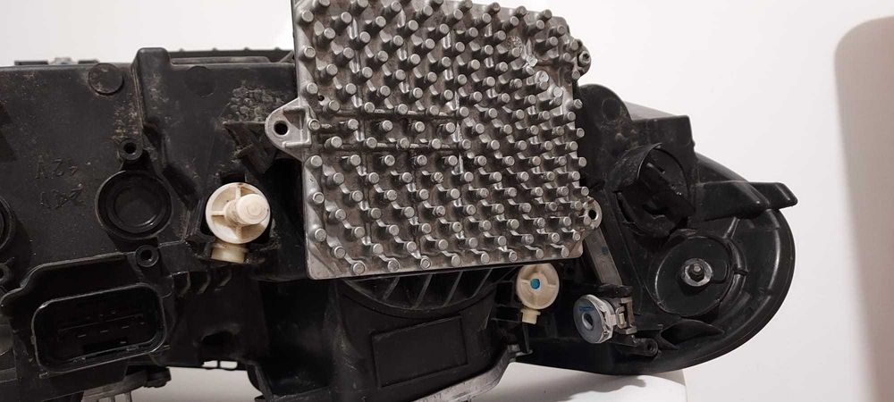 Far Stanga FULL LED BMW X1 F48