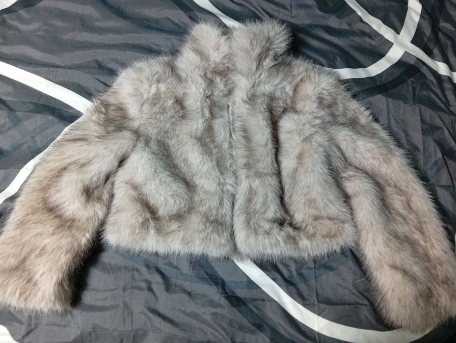 Продавам пухено палто