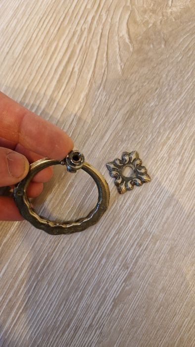 Масивни метални бронзови старинни дръжки