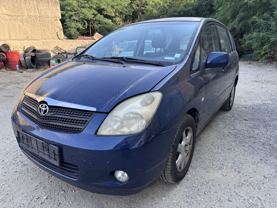 Toyota Corolla Verso 1.6i 110кс 2004г На Части