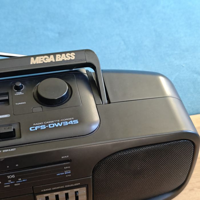 Двукасетъчен радиокасетофон Sony CFS-DW34S