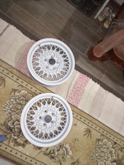 Продам 4 титановых диска на Мерседес  R15