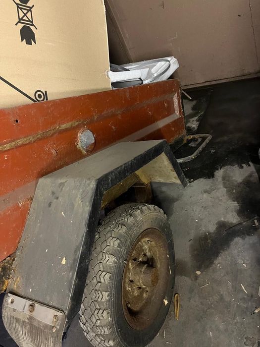 Прицеп размером 190*130