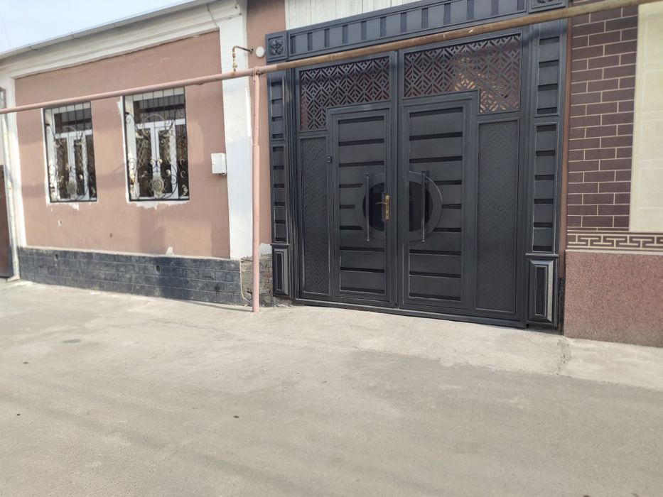 Продаётся дом на земле.