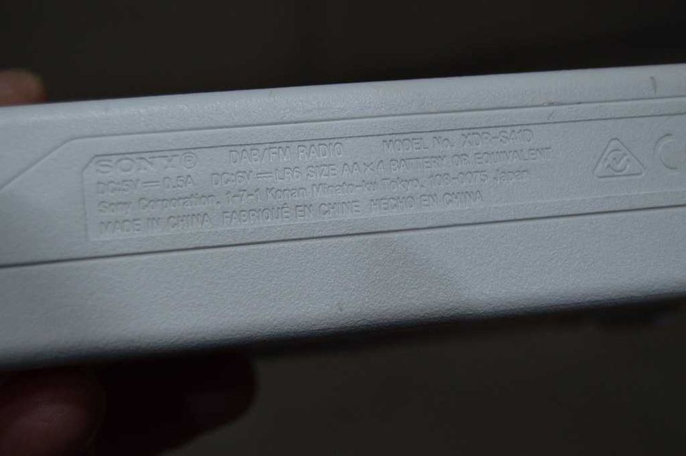 Radio portabil digital Sony XDR-S41D DAB DAB+ și FM RDS alb