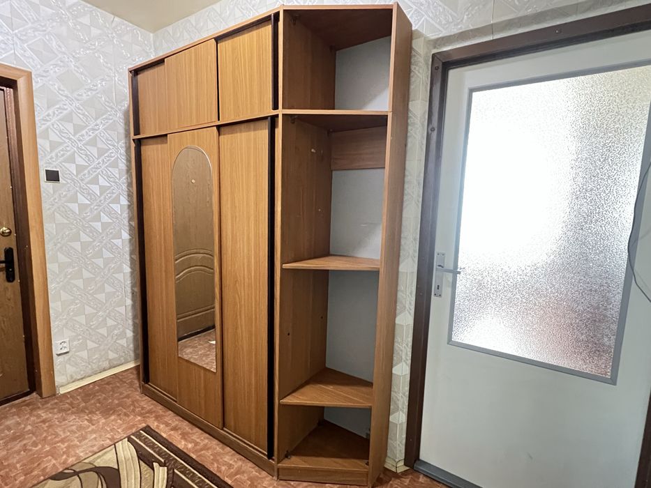 Шкаф в прихожую - срочно