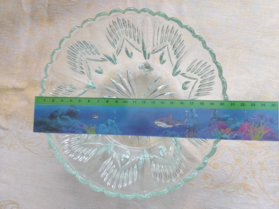 Стъклена фруктиера от 50-60г.