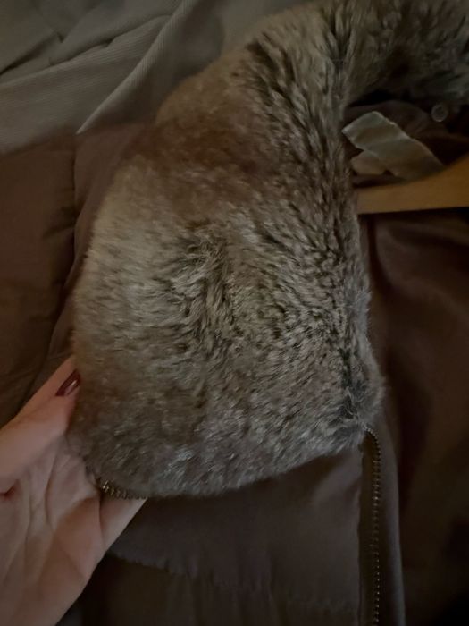 Бежово яке на Michael Kors