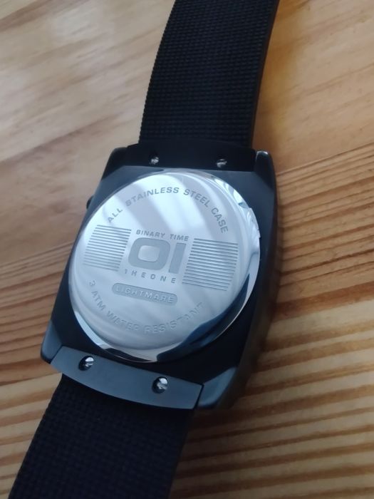 Ceas binar 01 The One Lightmare