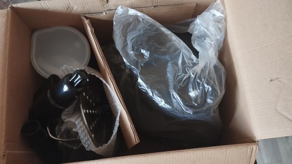 Продам кухонный комбайн