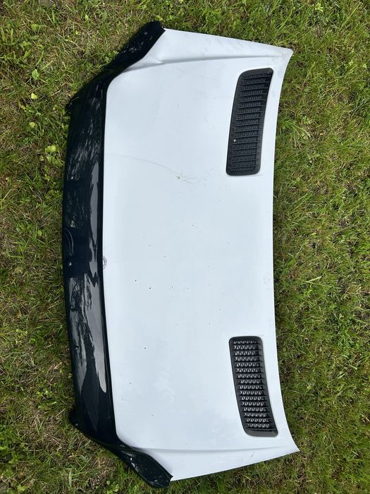 Bara fata,Capota,aripa fara ,far Sprinter 2010