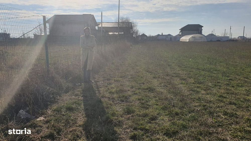 Teren intravilan de vânzare, acces pavat