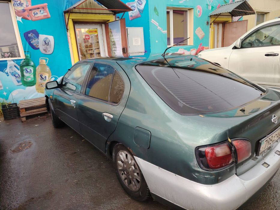 Продам срочно машину