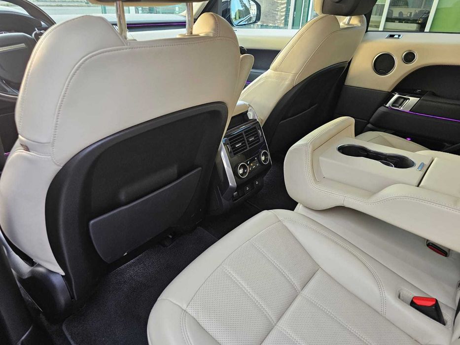 Range Rover Sport 3.0 Diesel Turbo 306 cp HSE  BLACK EDITION.