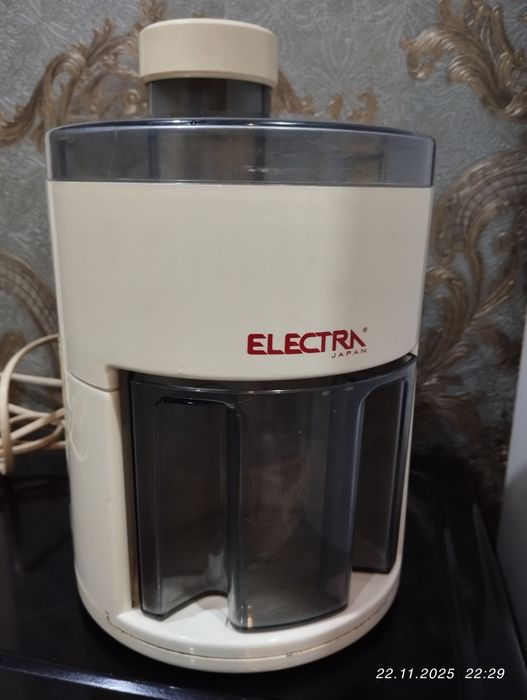 Продается соковыжималка