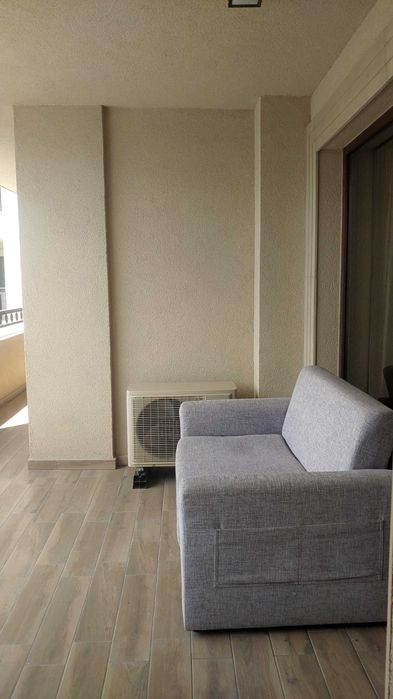 Заедно тристаен и двустаен апартамент, обединени в един голям