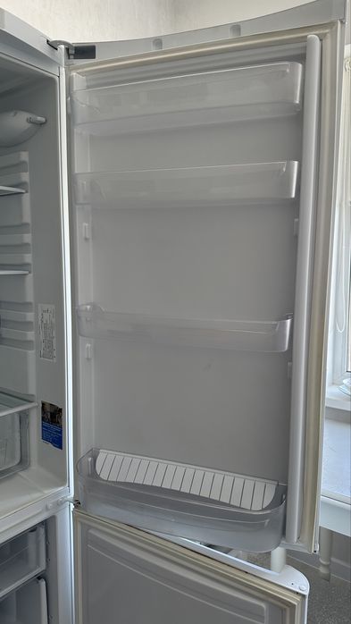 Продам холодильник б/у