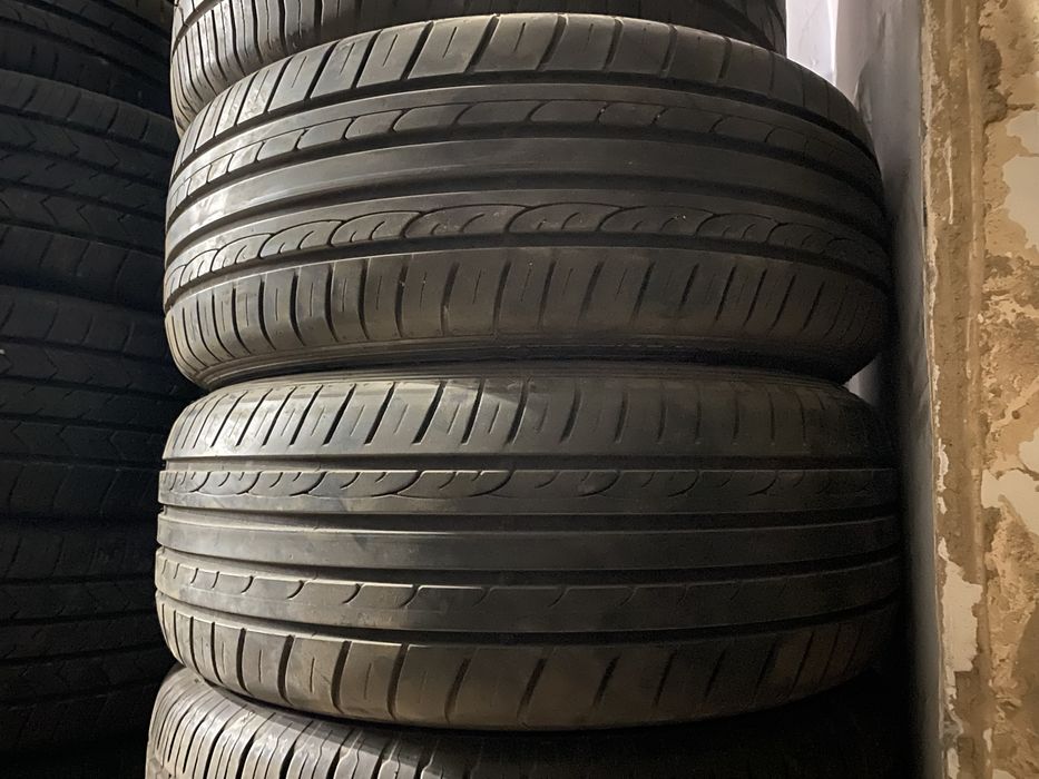 Шины Dunlop 205/55/16, 2шт