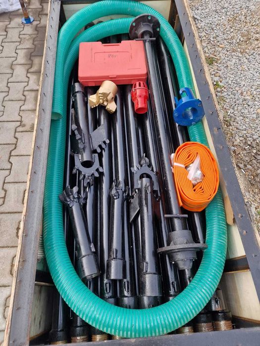 Masina de foraj Diesel 28cp NOUA 100m prajina 5 sape sol / piatra