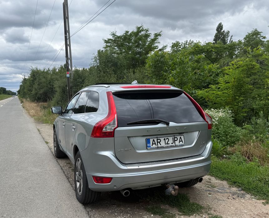 VOLVO XC60 2011 — imagine 3