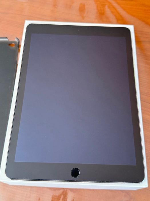 Продавам iPad Air 2, 16 GB, Wi-Fi версия – Отлично състояние