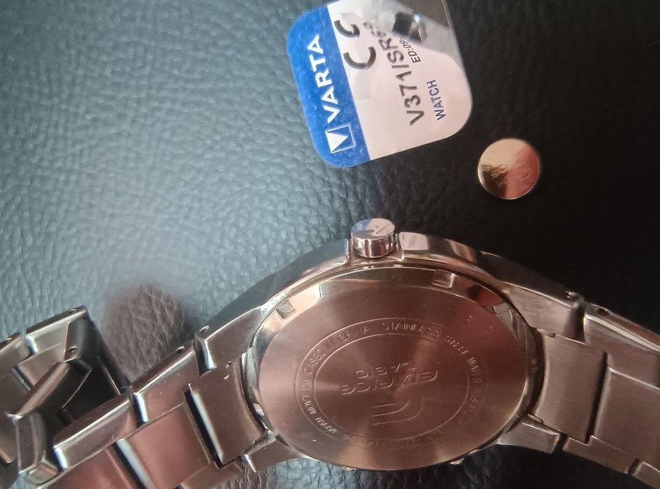 Мъжки Часовник   Casio Edifice EFA-128D-2AV
с нова батерия Varta 371