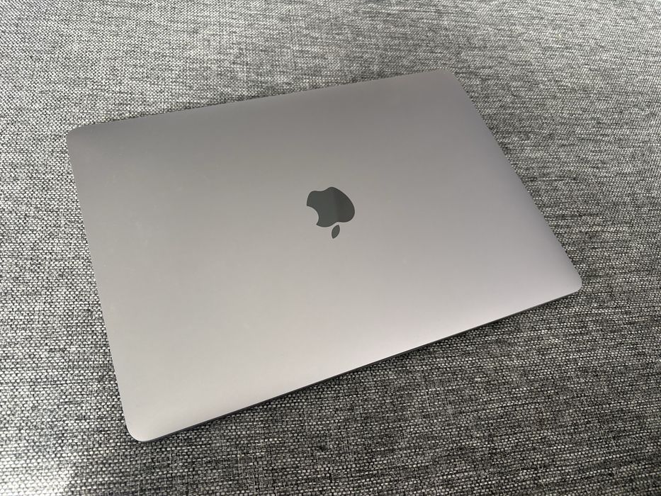 MacBook PRO 512gb 16gb i5