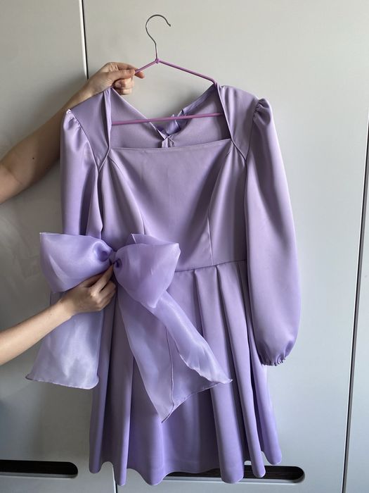 Продам нарядные платья