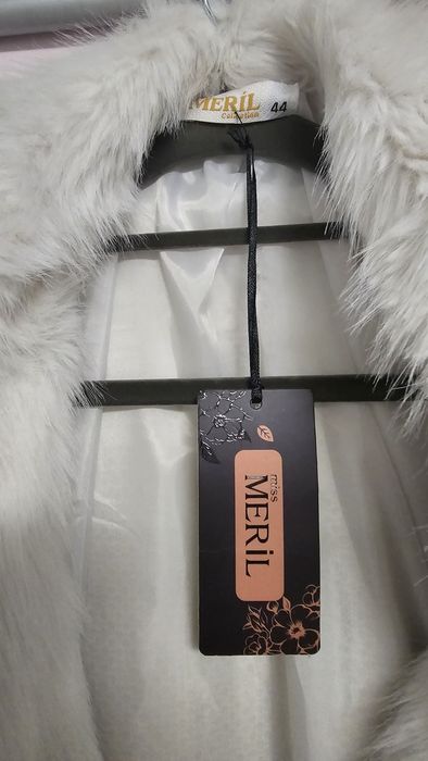Haină de blană artificială mărimea 44