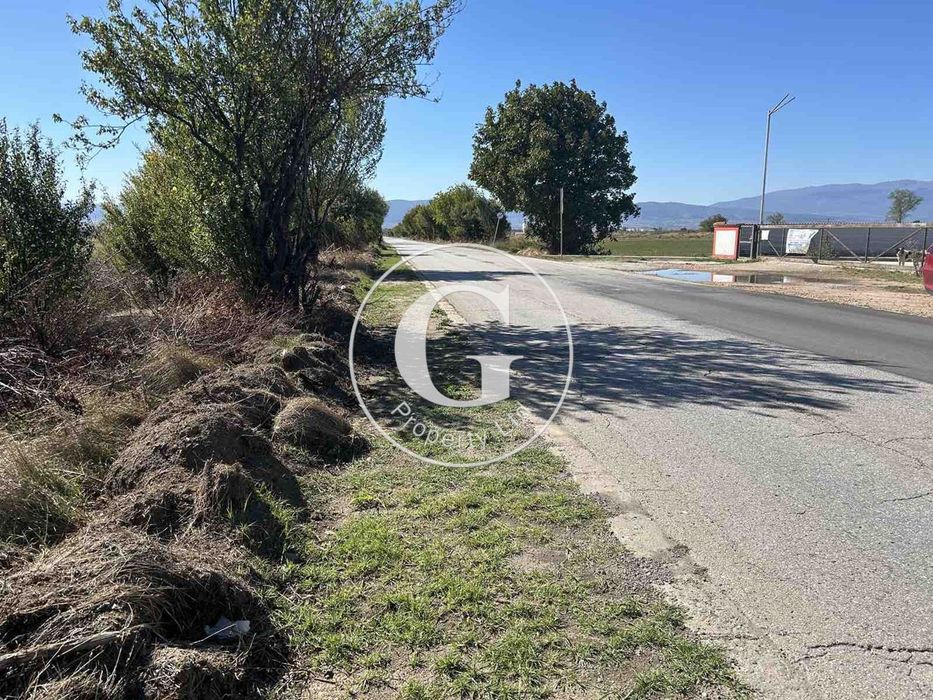 Продава се Парцел в Елин Пелин - 4176 кв.м за 16 €/кв.м - Снимка #2