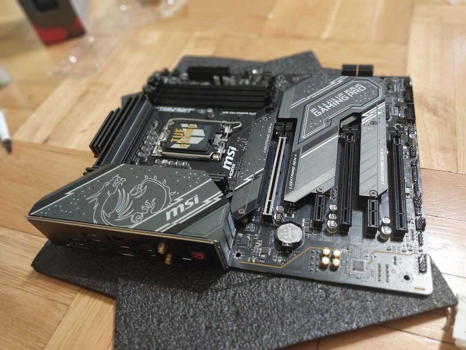 MSI Z790 Gaming Pro Wi-Fi DDR5 - със забележка !