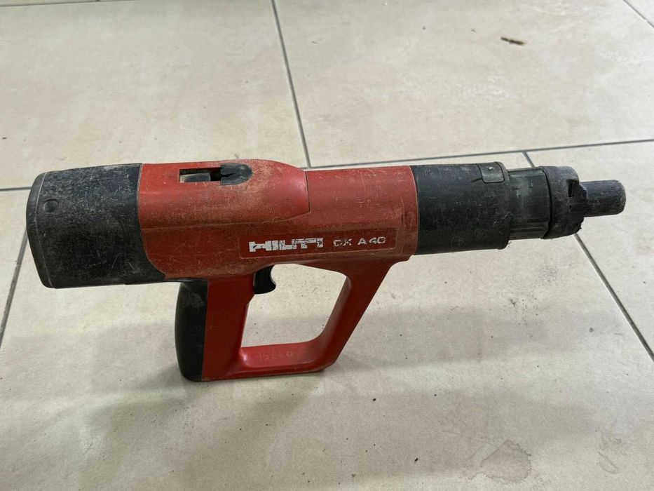 Hilti DX A40 – пиронен пистолет за бетон и стомана