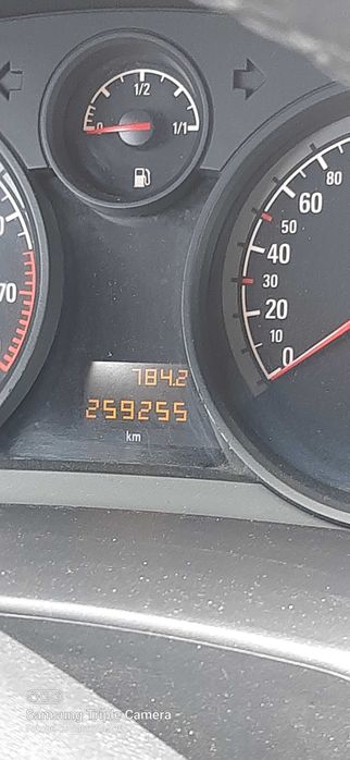Opel astra h  hashbak  se da fara numere