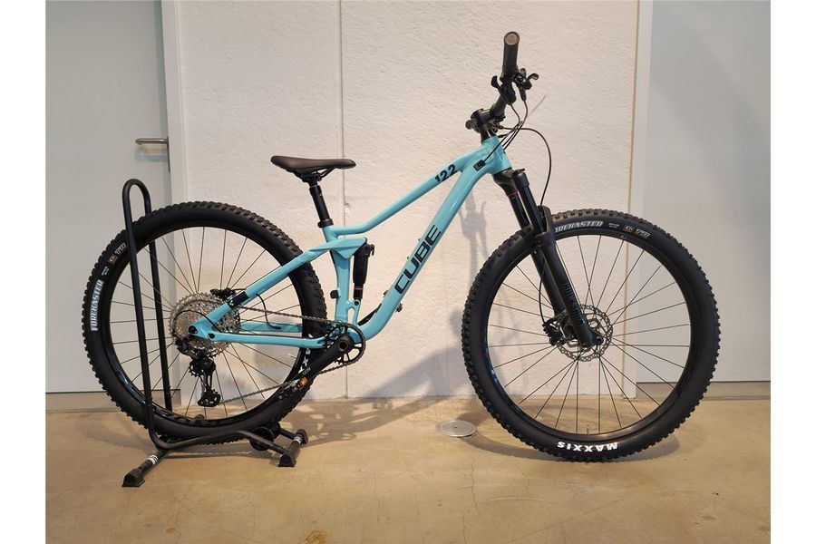 Bicicleta cube  folosita .