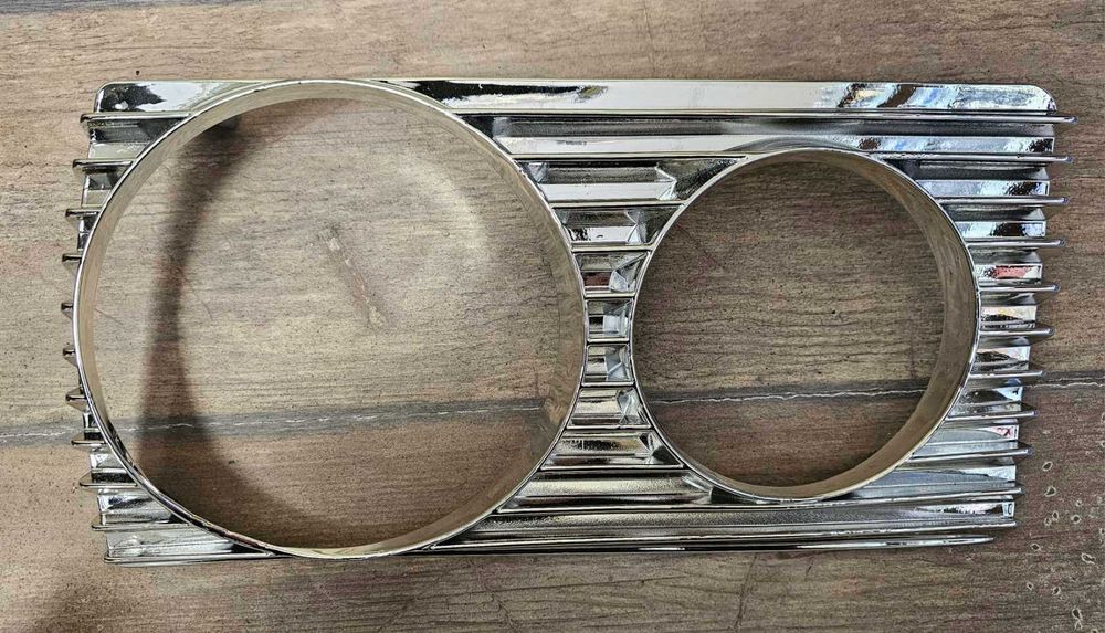 Рамка за фар - Мерцедес 123