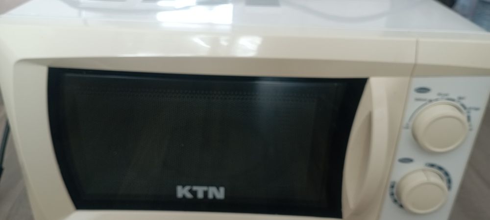 Микровълнова фурна KTN