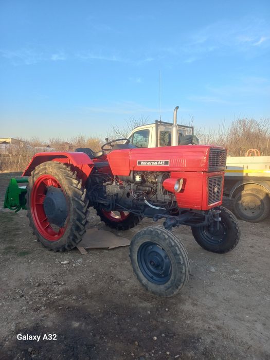 Vand tractor u445