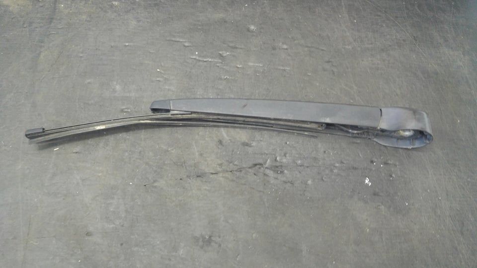 Brat stergator haion vw polo 6r