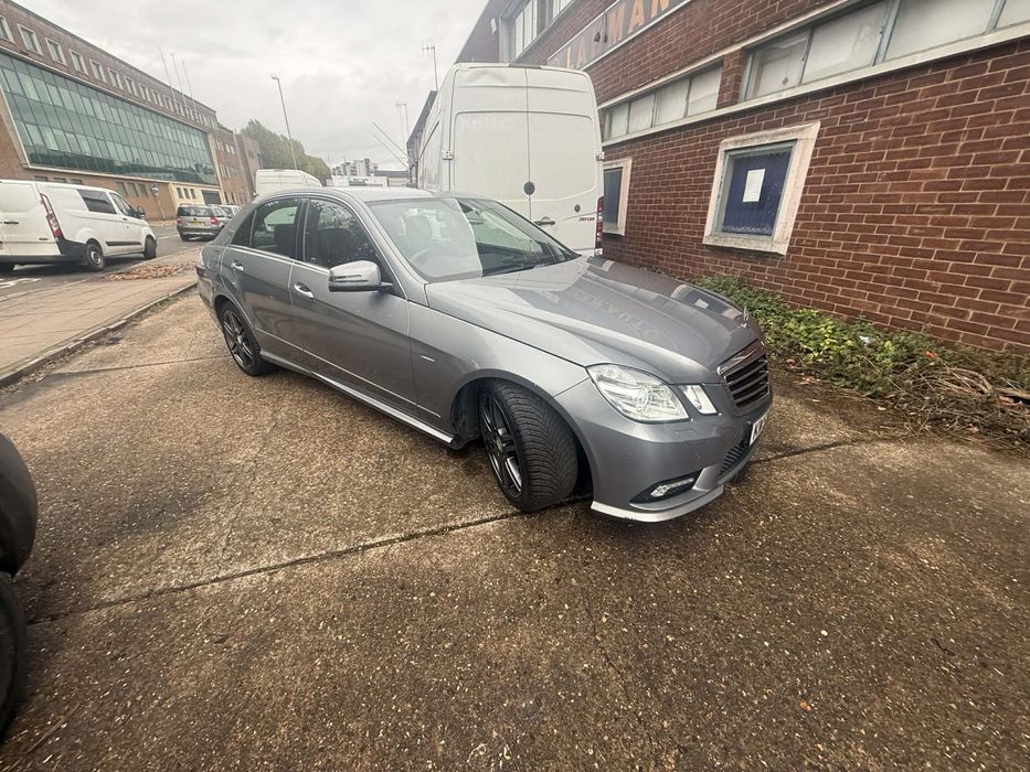 Mercedes-Benz E-Class 2010 2.2 CDI