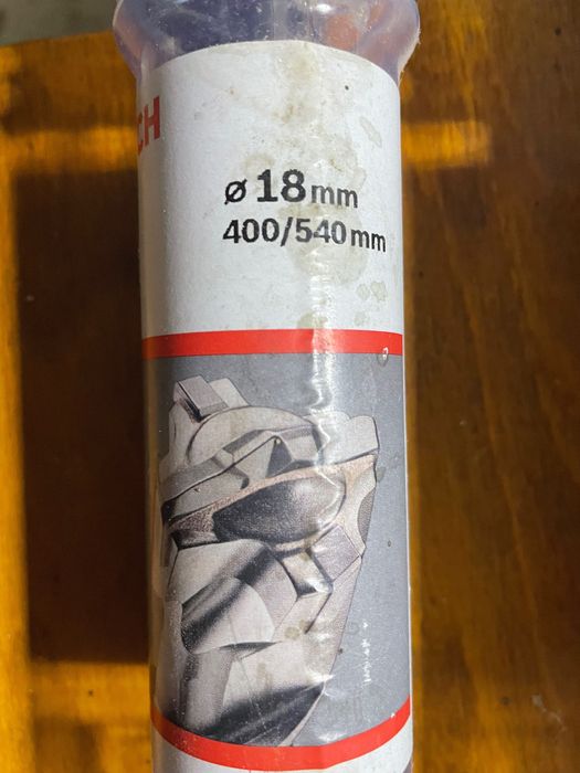 Burghie și daltă și șpiț marcă  Bosch noi.