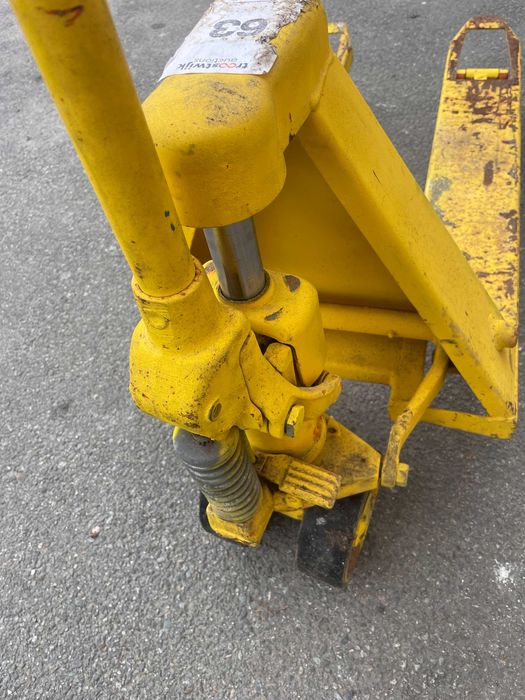 Transpalet manual cu ridicare hidraulica, 2000 kg