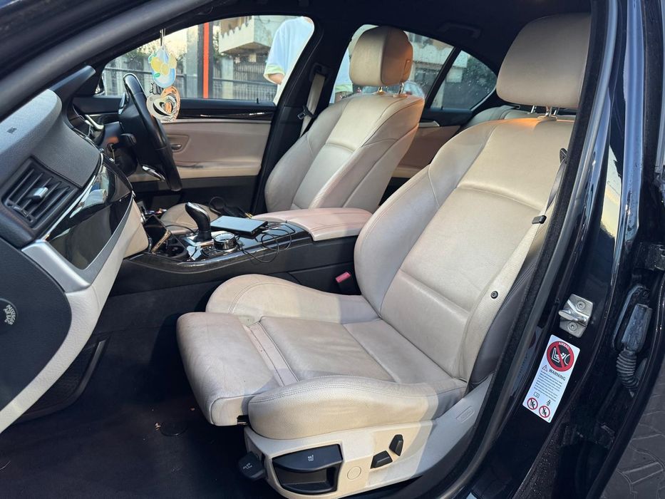 Dezmembrez seria5 f10 / M pachet/ automat