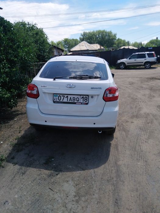 Продам гранта лиф бек.