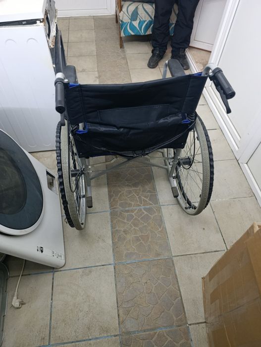 Căruț pentru  persoane cu dizabilități