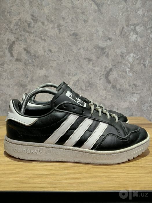 Оригинальные кроссовки Adidas