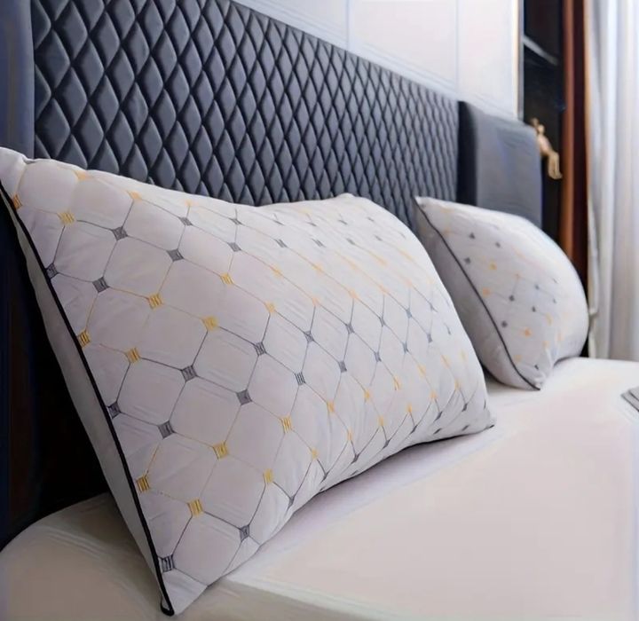 Подушки две, бамбуковые