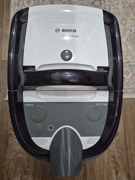 Продам моющий пылесос Bosch