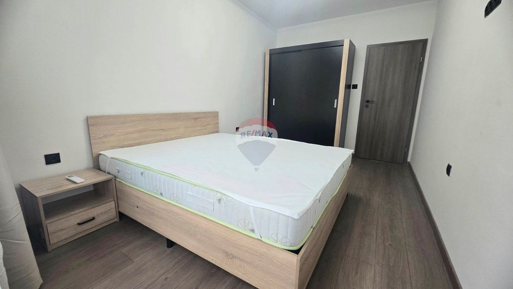 Дава се под наем Тристаен апартамент в Варна, Бриз - 7024 кв.м за 797.64 € - Снимка #11