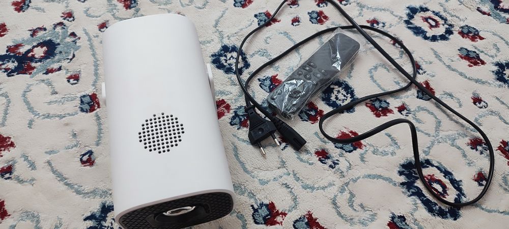 Portable Projector FHD | UHD